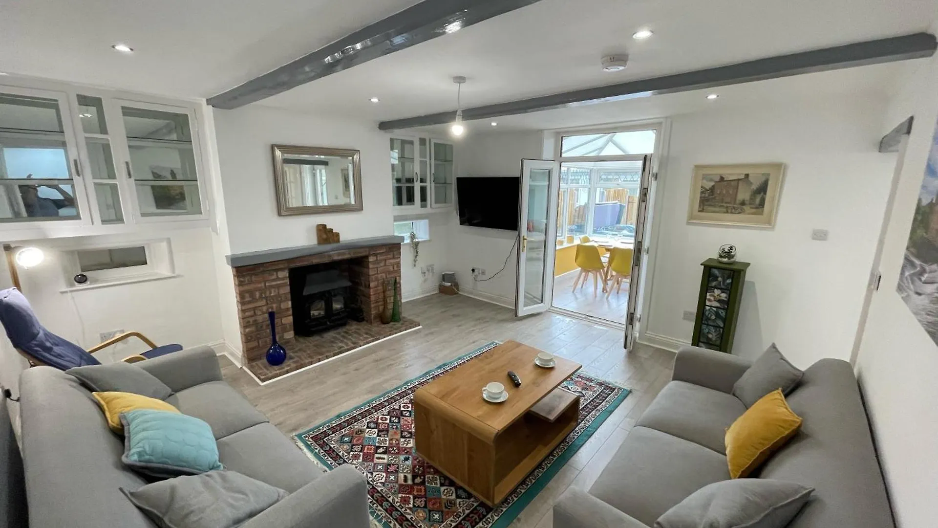 Dom wakacyjny Willa Detached Luxury 6 Beds, Super Wi-Fi, Easy Parking And Hot-Tub Baildon